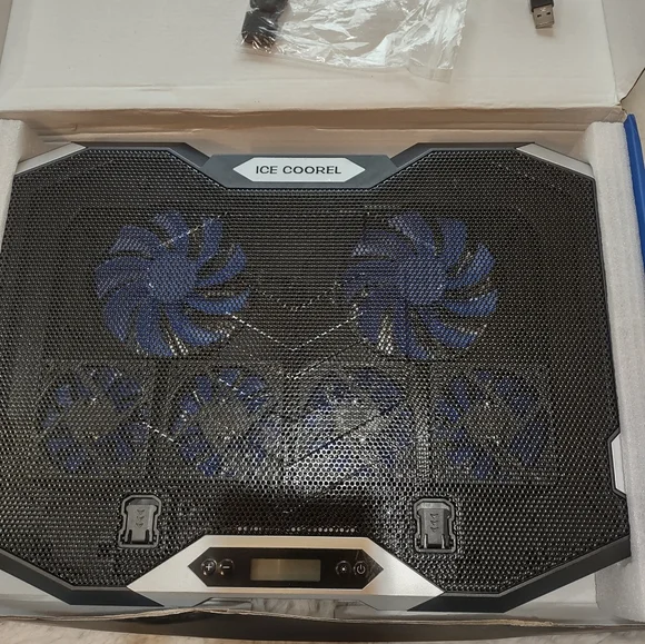 ICE COOREL RGB LAPTOP and PHONE STAND. - Picture 8 of 17